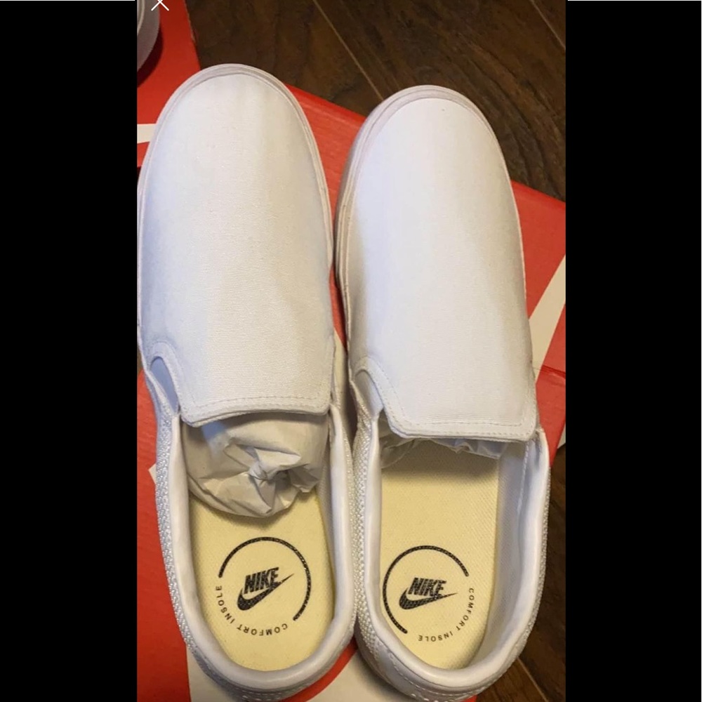 Nike Size 14 Men Slip-on